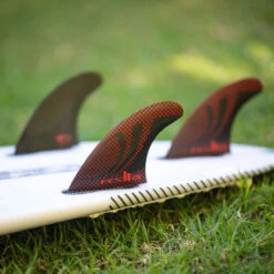 Ailerons FCS II SHARP EYE PC TRI FINS - Large -SeaRide FCS II SHARPEYE PC LARGE TRI RETAIL FINS 0 270943 1
