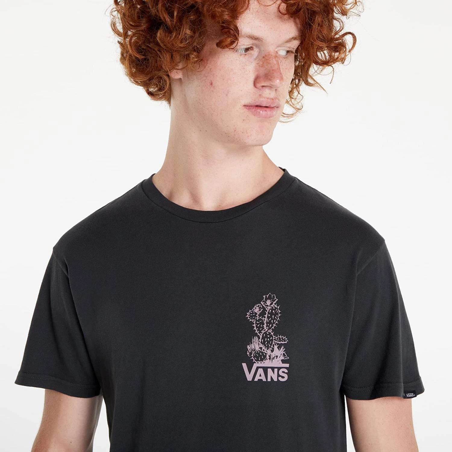 T- SHIRT VANS HUG A CACTUS SS TEE - BLACK 4 T- SHIRT VANS HUG A CACTUS SS TEE - BLACK – Image 2